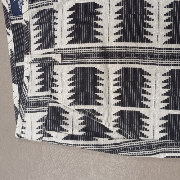 American Eagle Kaki Midi Stretch Shorts & Aztec Print Midi Stretch Shorts - Picture 4 of 16